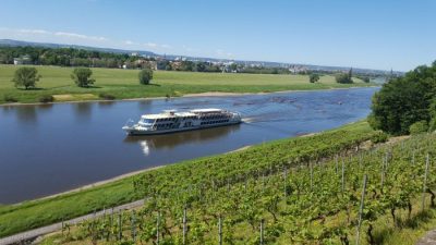 August der Starke stiehlt das Wasser unterm Kiel